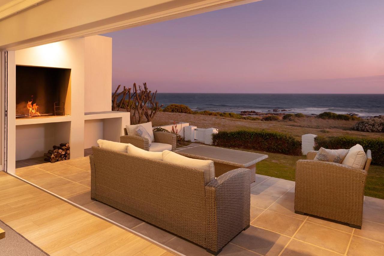 Seapearl Oceanfront Villa And Cottage Hermanus Bagian luar foto