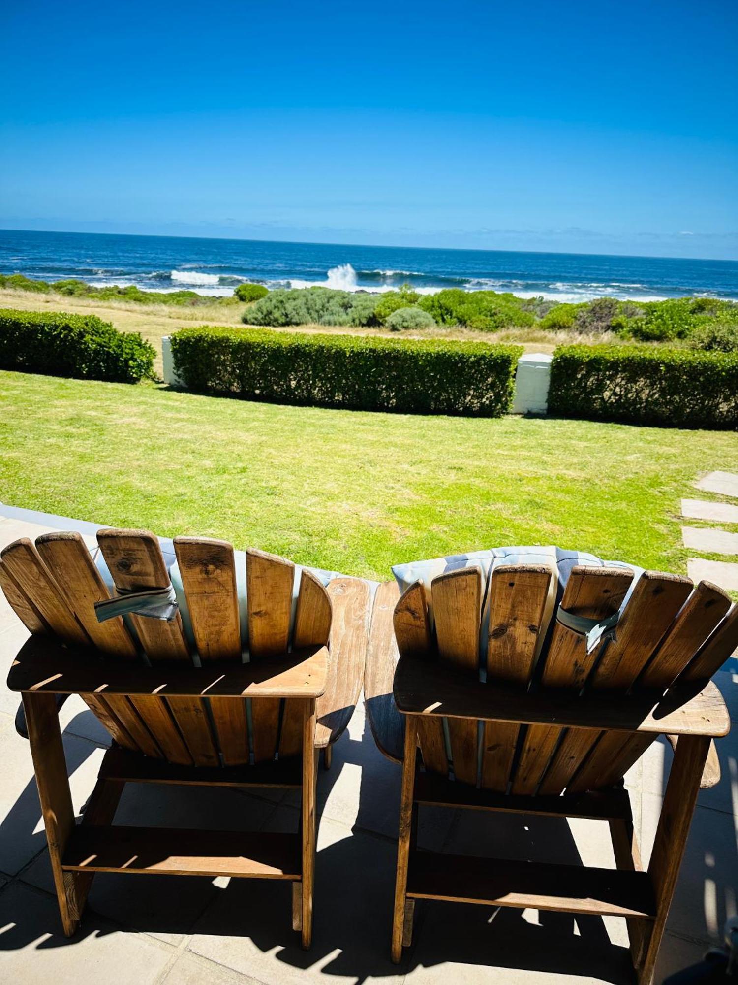 Seapearl Oceanfront Villa And Cottage Hermanus Bagian luar foto