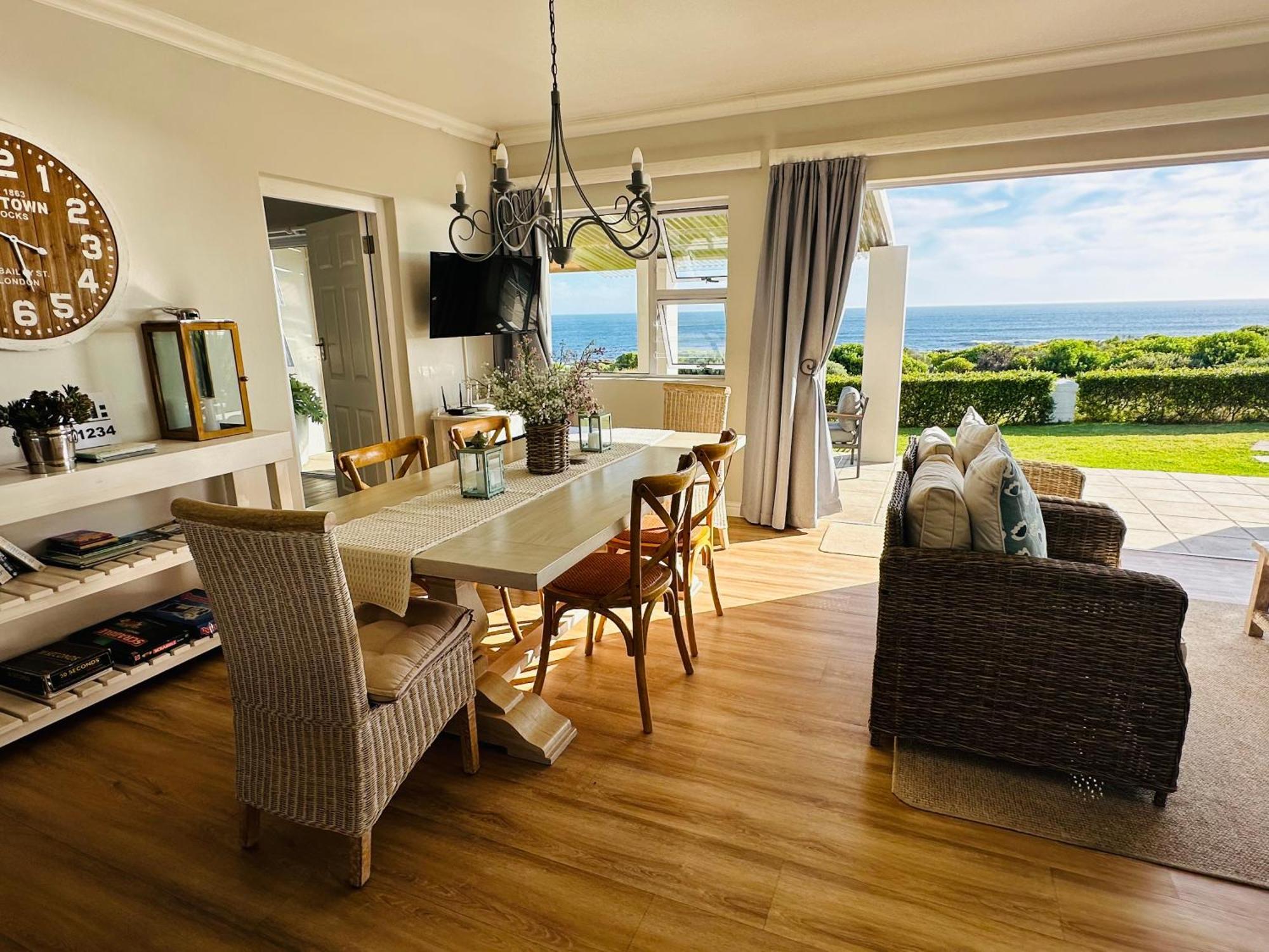 Seapearl Oceanfront Villa And Cottage Hermanus Bagian luar foto