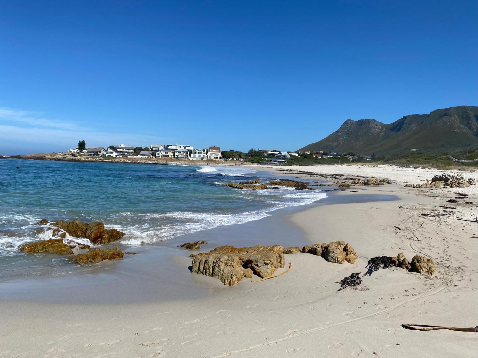 Seapearl Oceanfront Villa And Cottage Hermanus Bagian luar foto